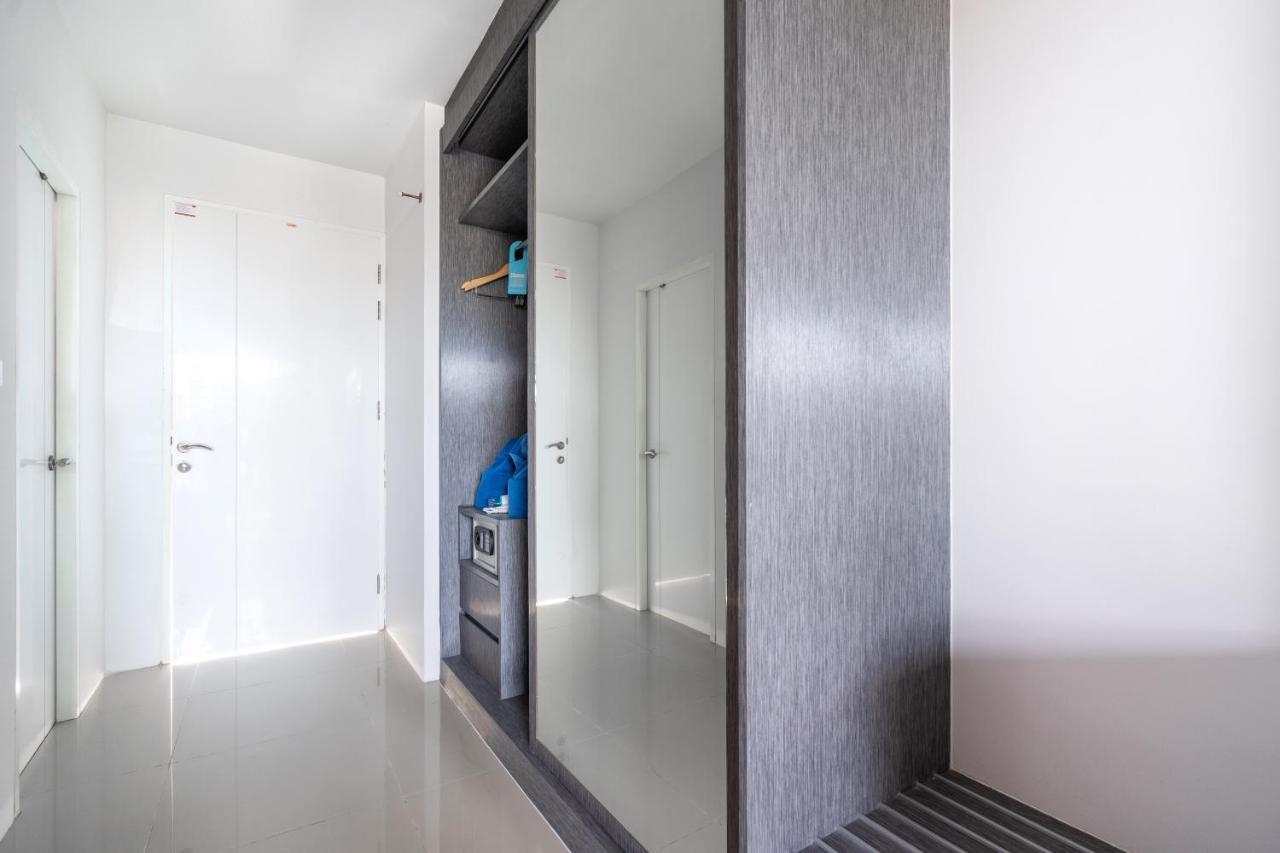 The Thames Pool Access Resort & Villa - Sha Extra Plus Chalong Exteriör bild
